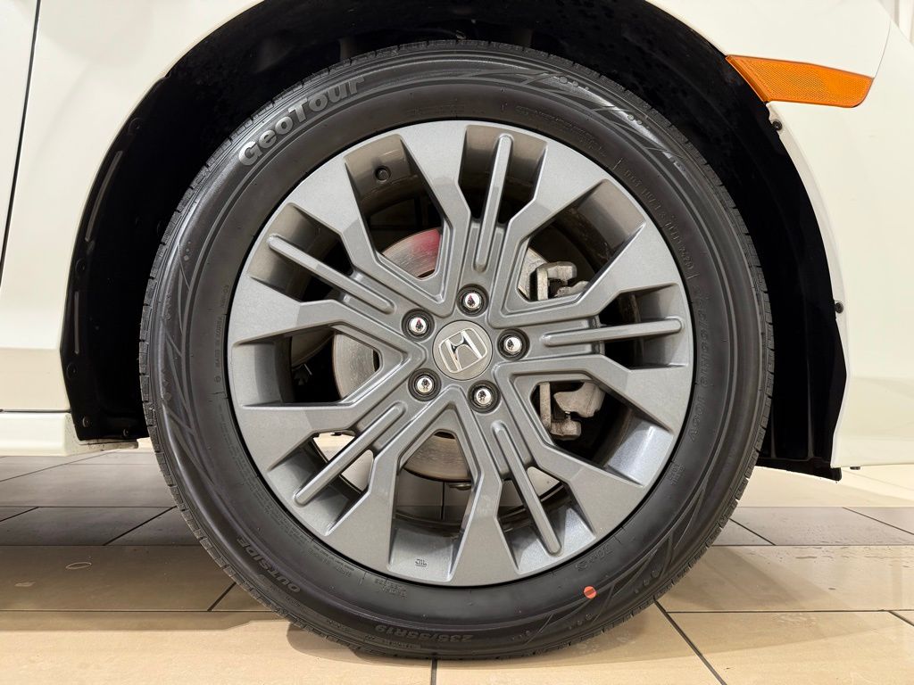 Thumbnail: 2025 Honda Odyssey - 9