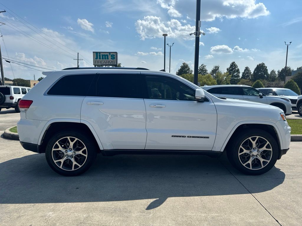 Used 2018 White Jeep Limited image 7