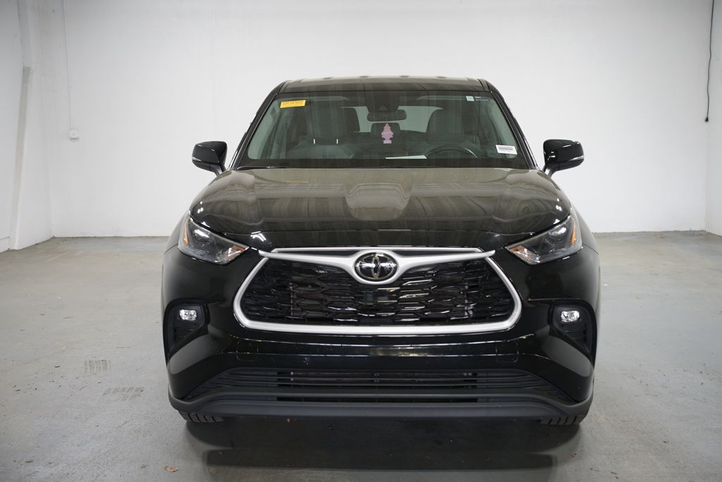 Thumbnail: 2024 Toyota Highlander - 2