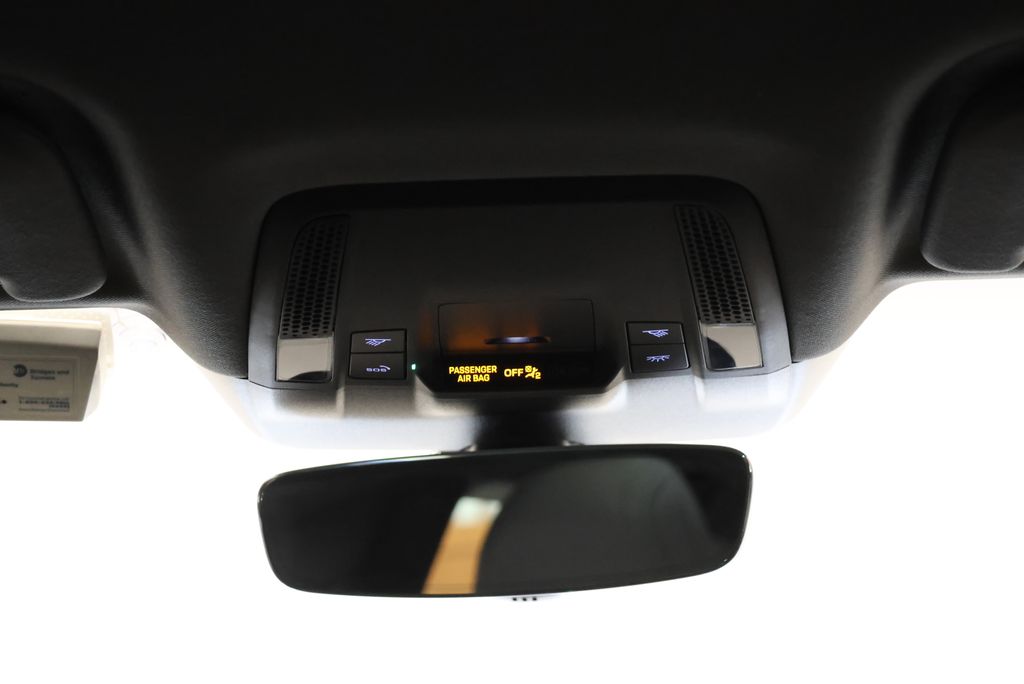 Thumbnail: 2021 Porsche Taycan - 13