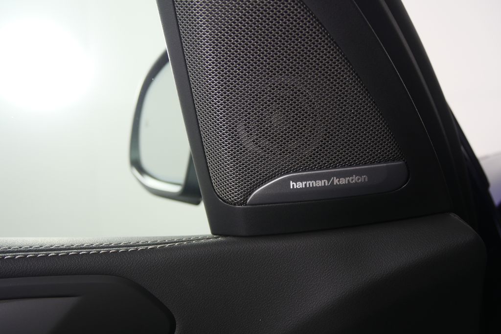 Thumbnail: 2026 BMW X5 - 9