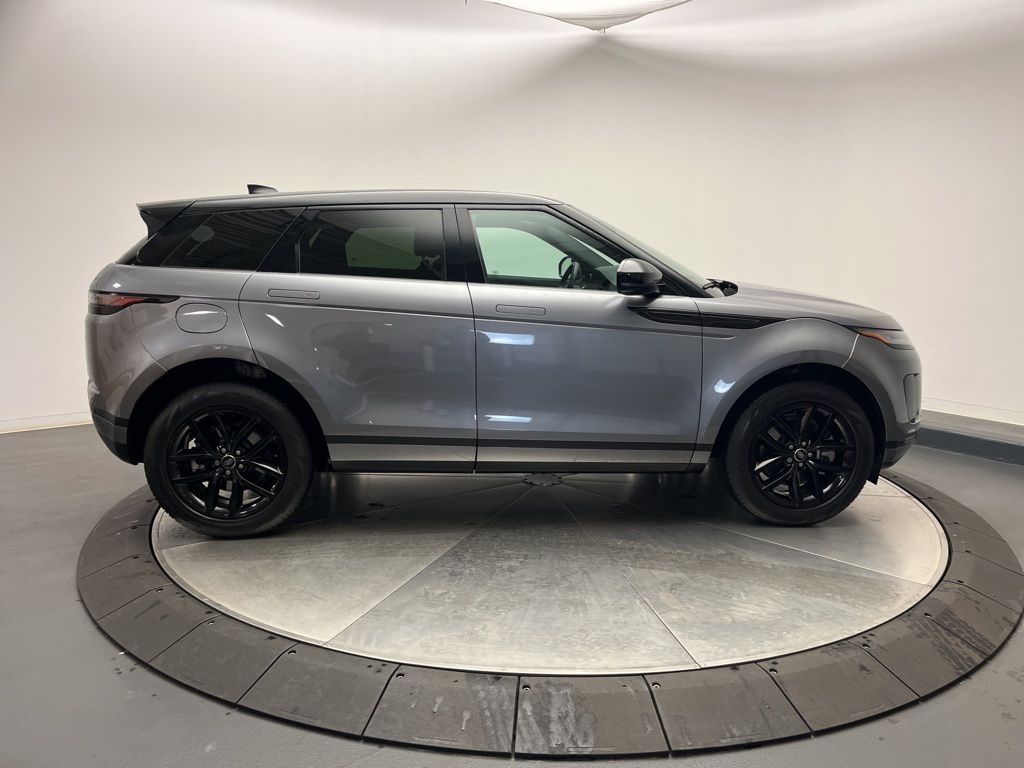 Thumbnail: 2025 Land Rover Range Rover Evoque - 6
