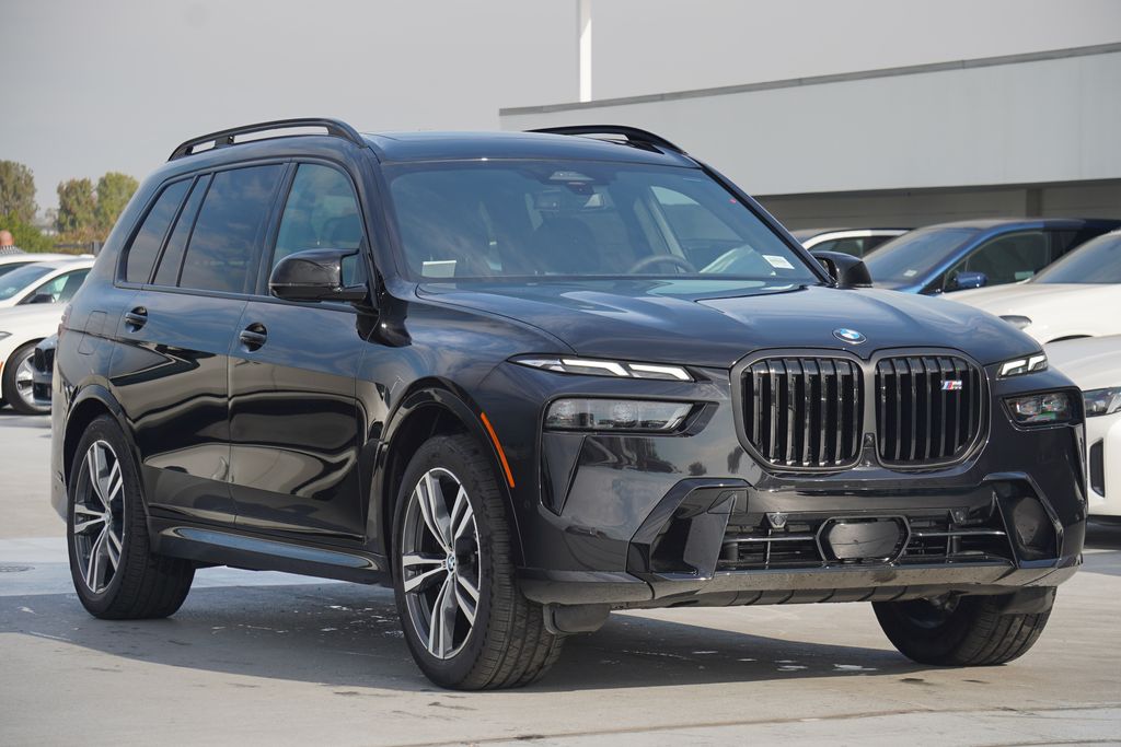 2025 BMW X7 M60i 3