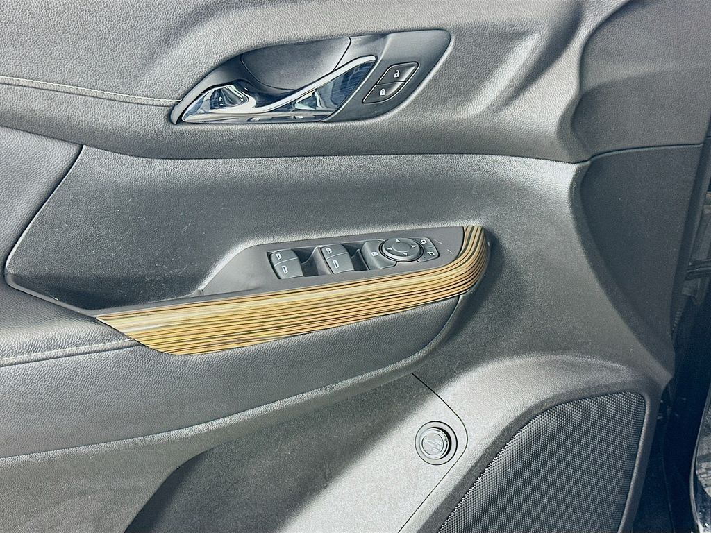 Thumbnail: 2020 GMC Acadia - 17