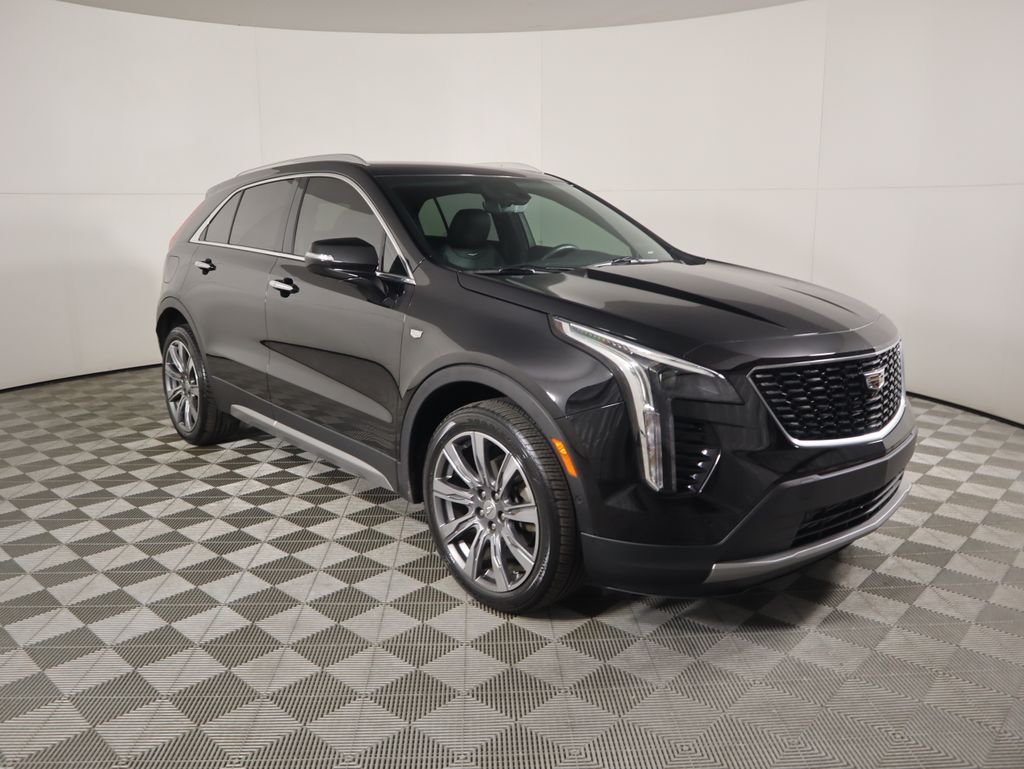 Thumbnail: 2019 Cadillac XT4 - 3
