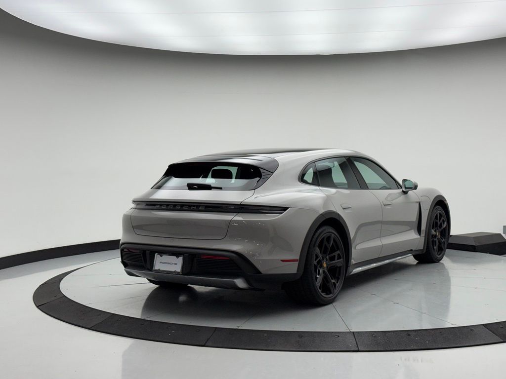 Thumbnail: 2024 Porsche Taycan - 7
