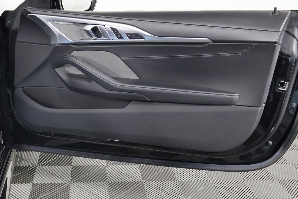 Thumbnail: 2022 BMW 8 Series - 14