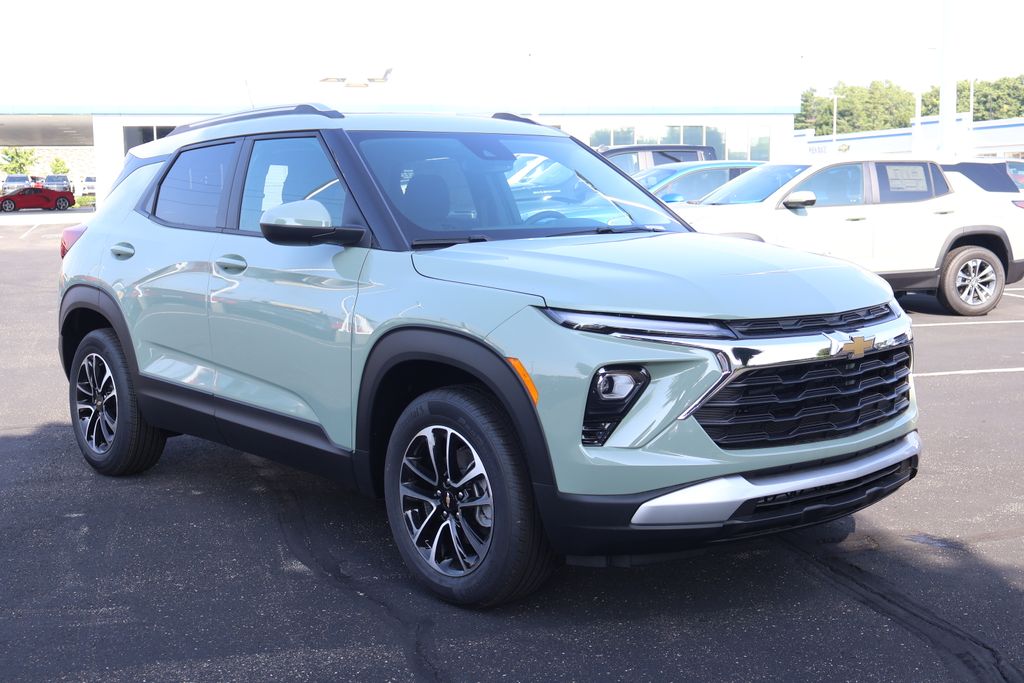 Thumbnail: 2026 Chevrolet TrailBlazer - 10