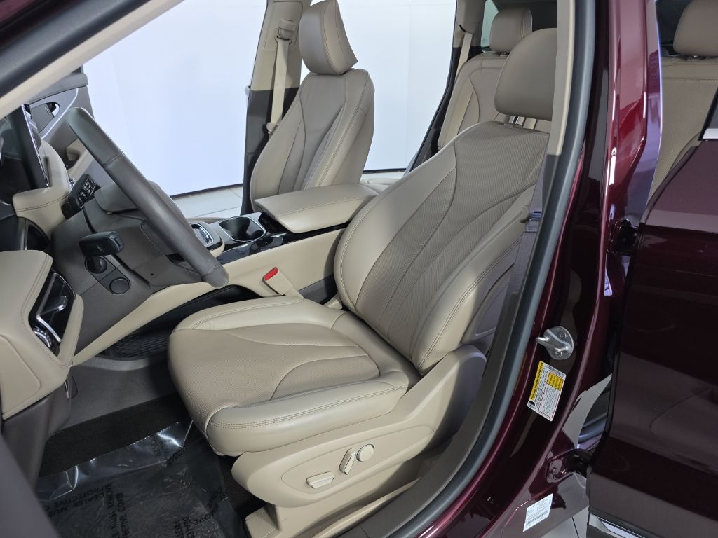 Thumbnail: 2022 Lincoln Nautilus - 22