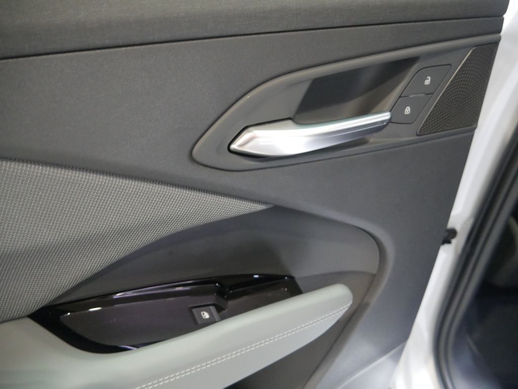 Thumbnail: 2026 Audi Q3 - 21