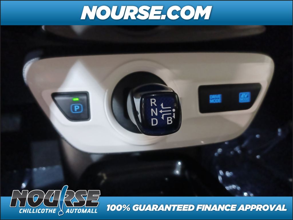 2018 Toyota Prius Four photo