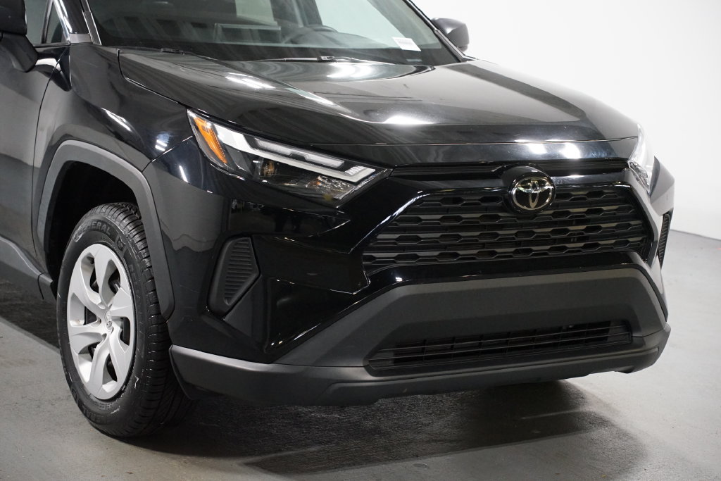 Thumbnail: 2024 Toyota RAV4 - 4