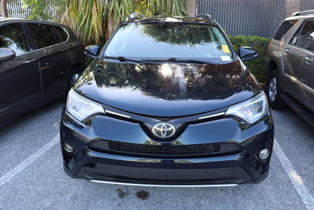 Thumbnail: 2017 Toyota RAV4 - 5