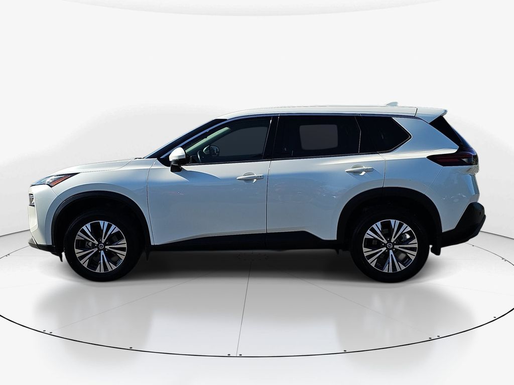 Used 2021 White Nissan SV image 7