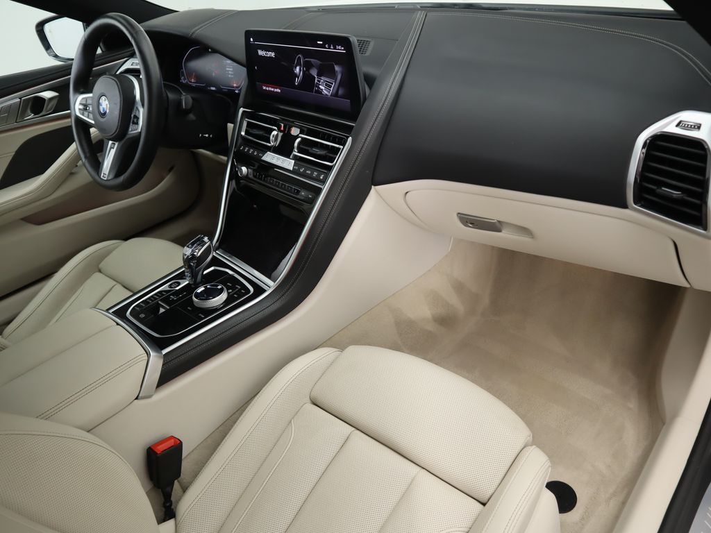 Thumbnail: 2024 BMW 8 Series - 18