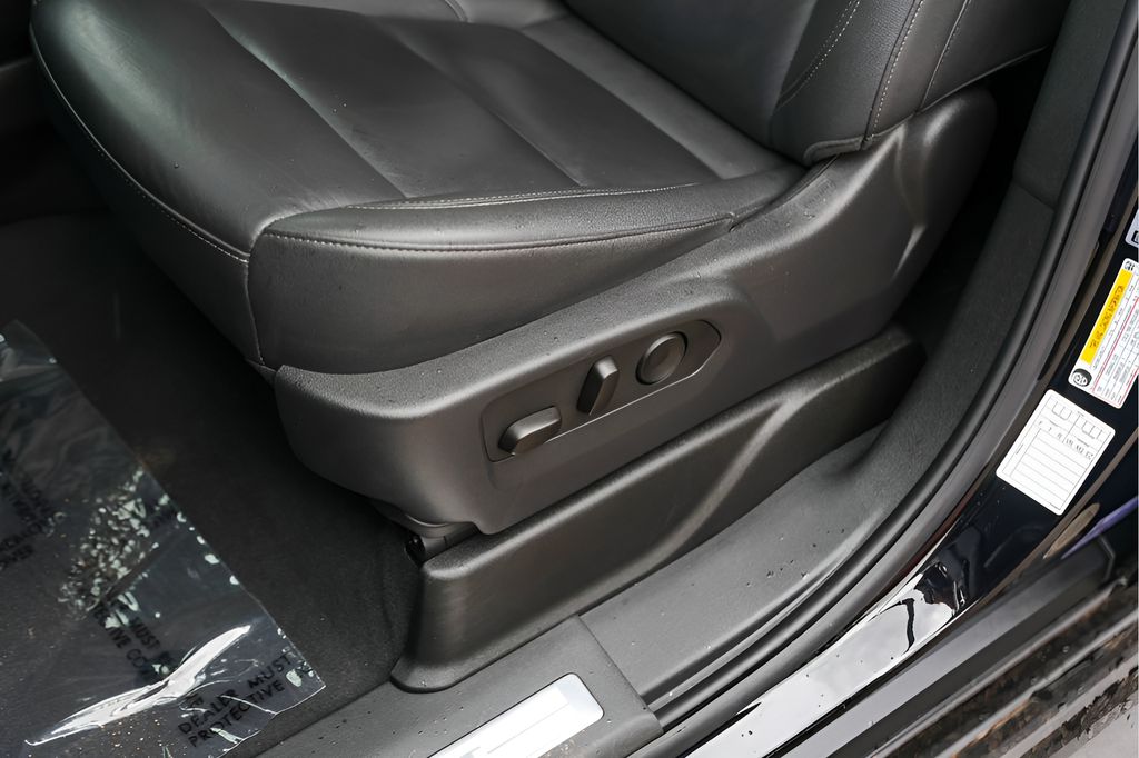 Used Car 2025 Chevrolet Tahoe  Lt For Sale Under $60,000 In Austin, Texas