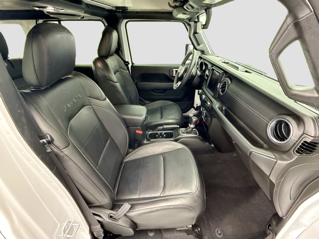 Thumbnail: 2023 Jeep Wrangler - 19