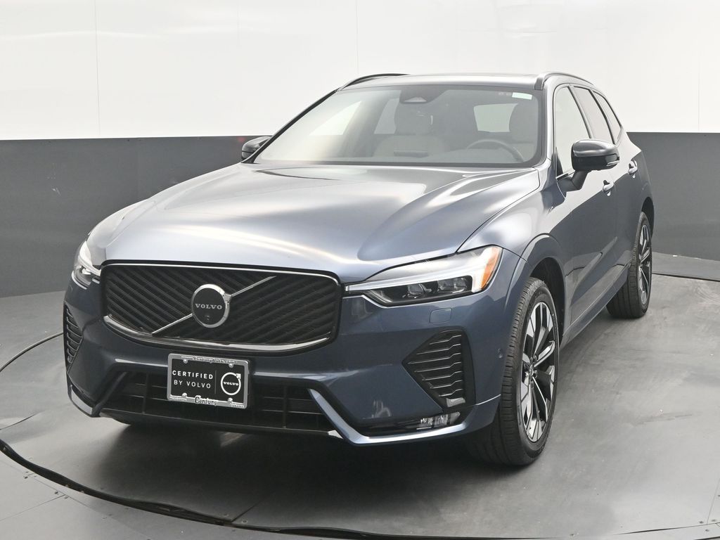  2026 Volvo XC60 B5 Plus AWD   
