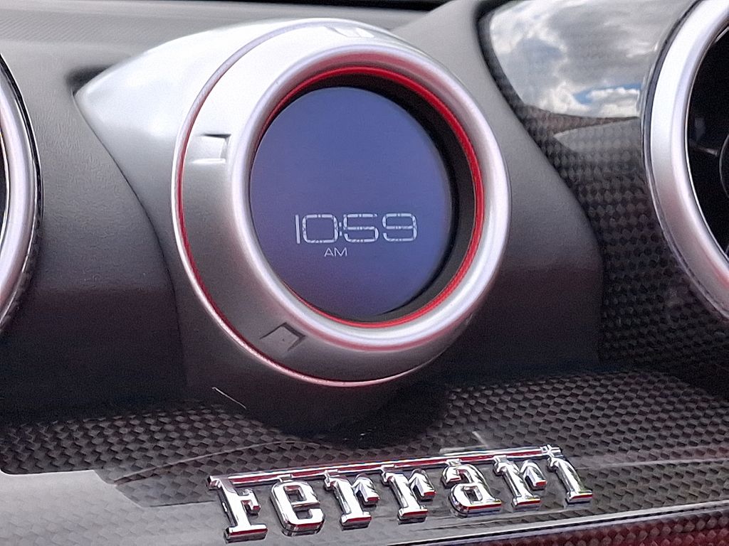 Thumbnail: 2016 Ferrari California - 18