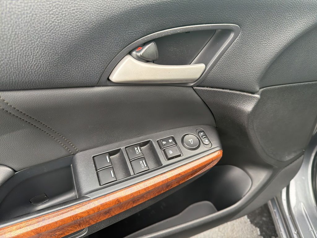 Thumbnail: 2012 Honda Accord - 27