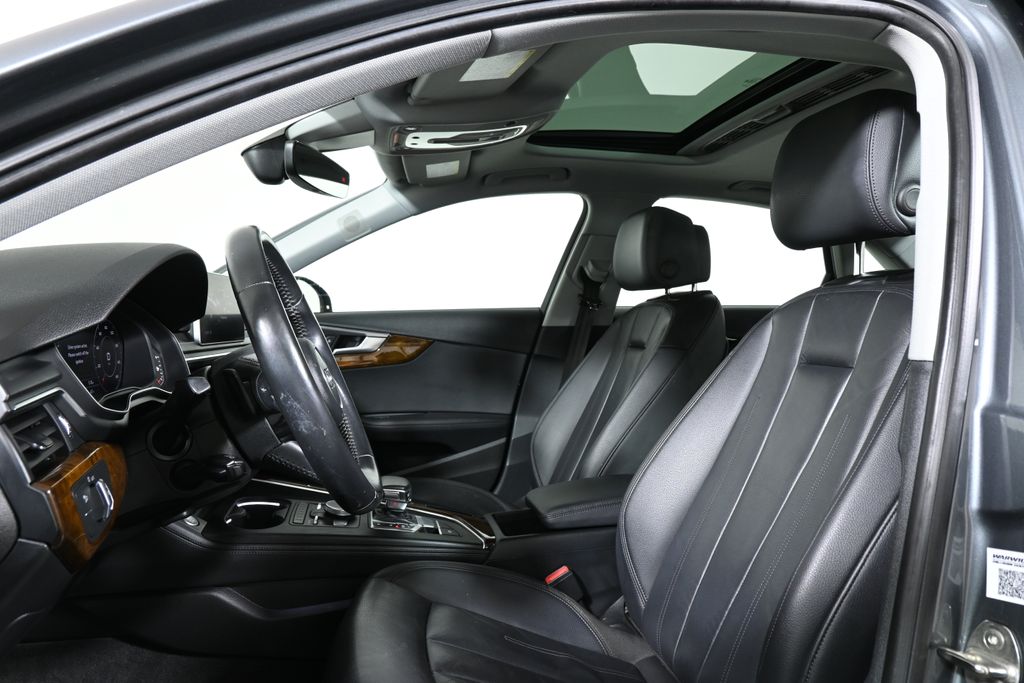 Thumbnail: 2019 Audi A4 - 15