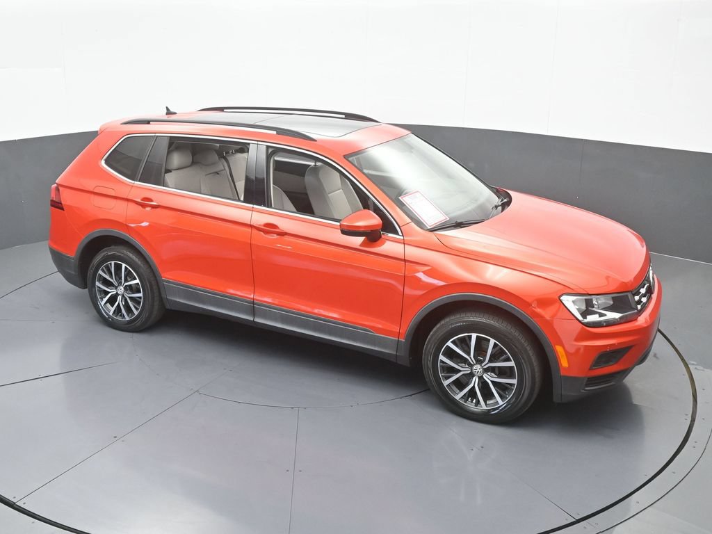 Used 2019 Orange Metallic Volkswagen 2.0T SE image 50