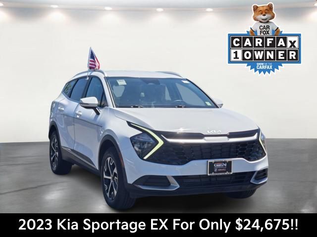 Glacial White Pearl 2023 Kia Sportage SUV / Crossover All-Wheel Drive 8-Speed Automatic