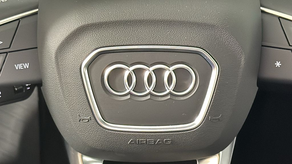 2025 Audi Q7  16