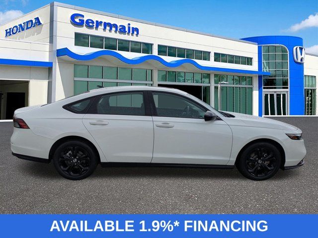 Certified Used 2025 White Honda SE image 4