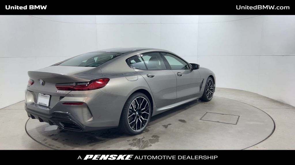 Thumbnail: 2026 BMW 8 Series - 8