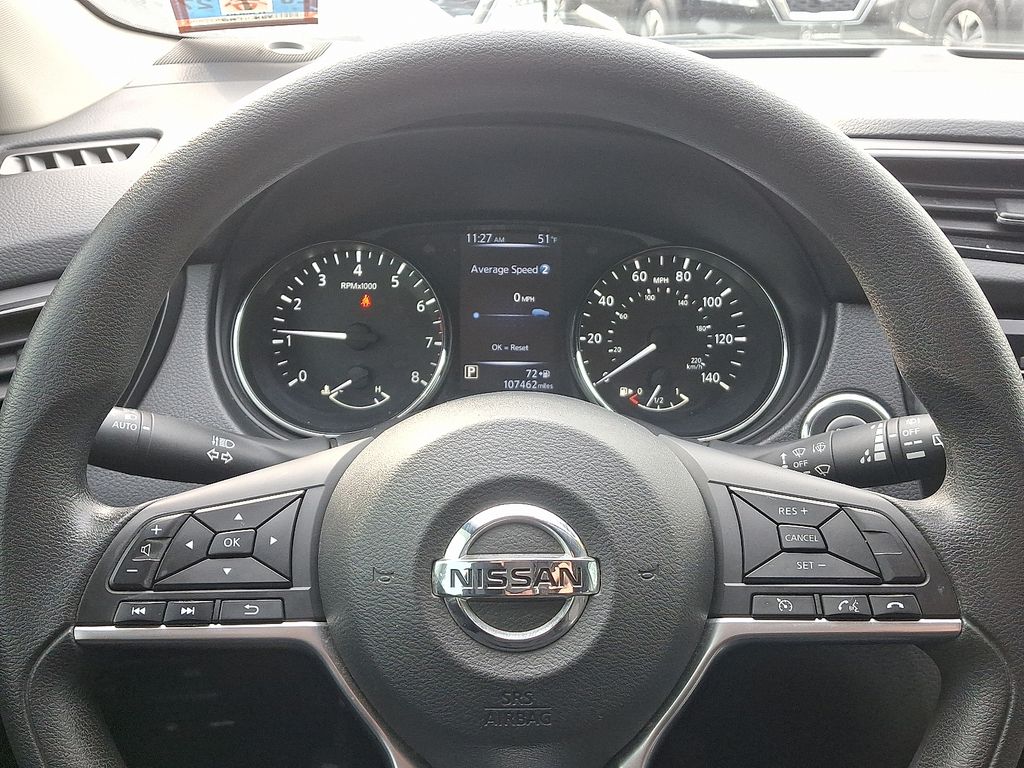 Thumbnail: 2018 Nissan Rogue Sport - 18