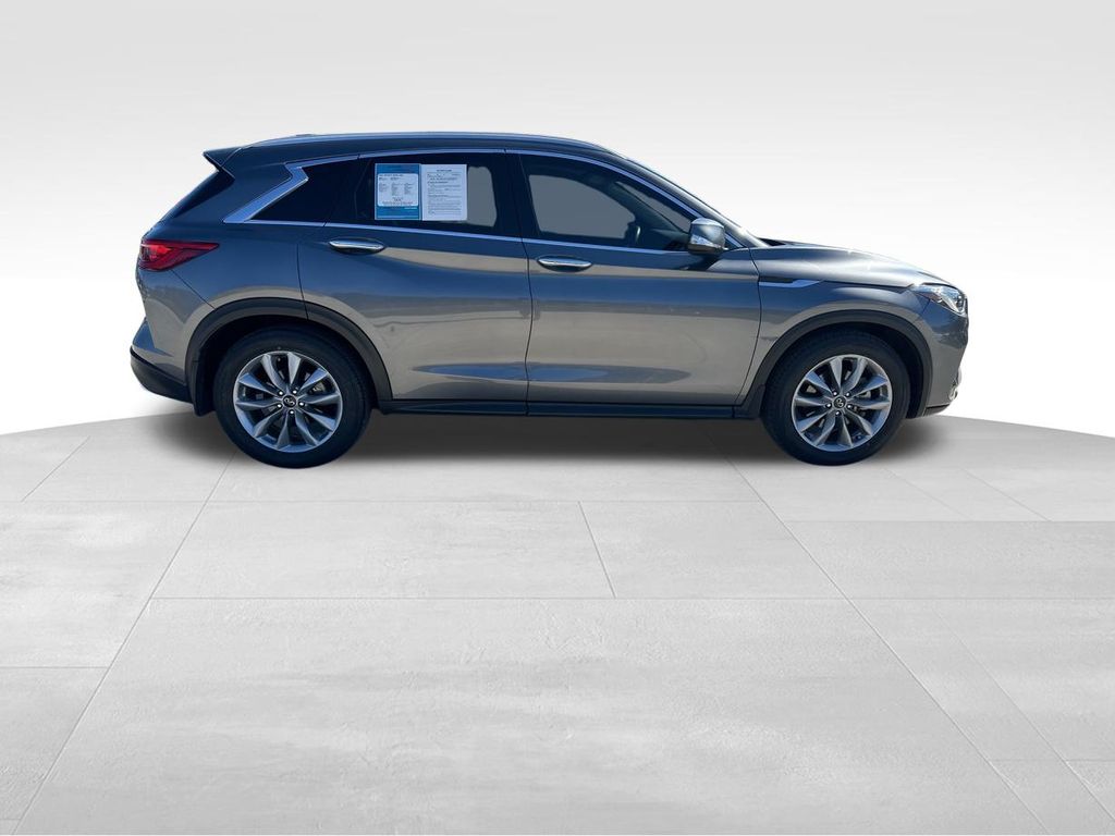 2021 INFINITI QX50 LUXE 11