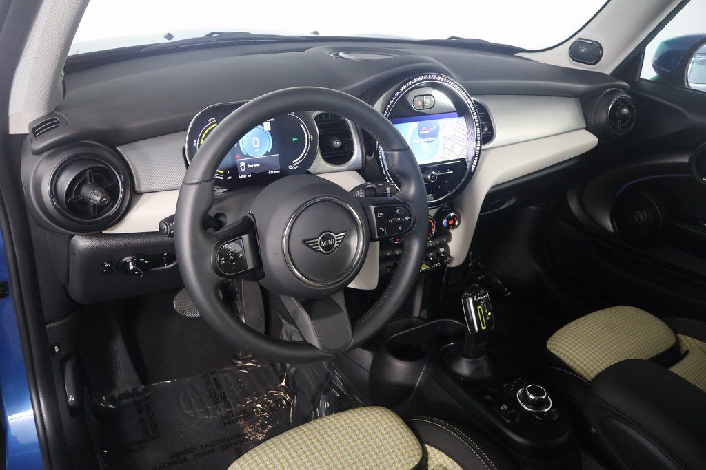 2023 MINI Cooper Base 7