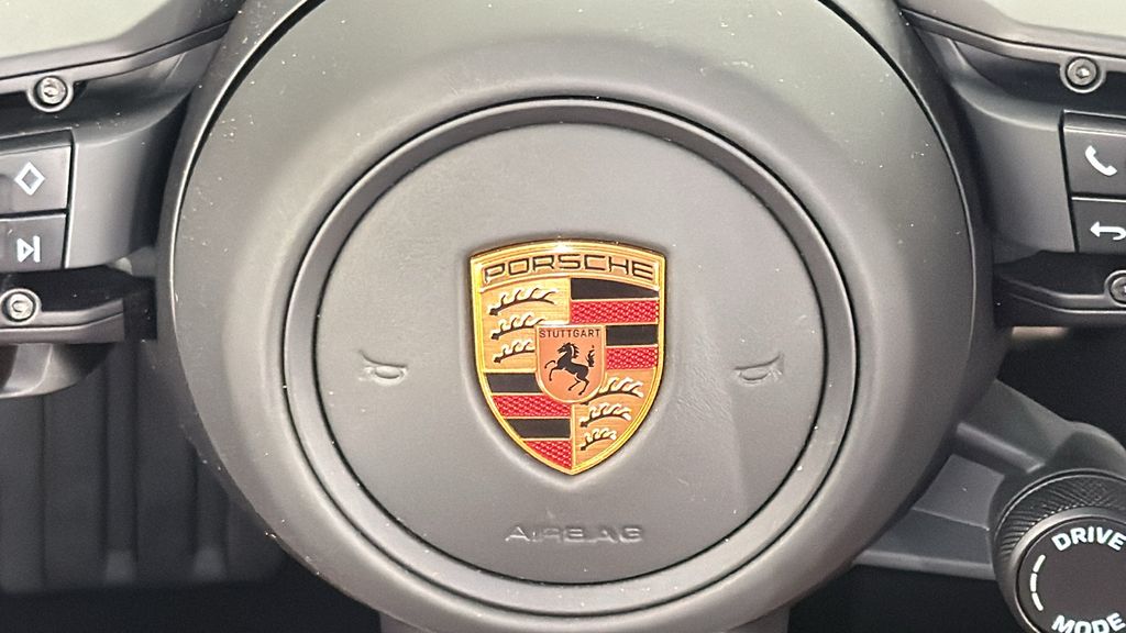 Thumbnail: 2025 Porsche Macan - 20