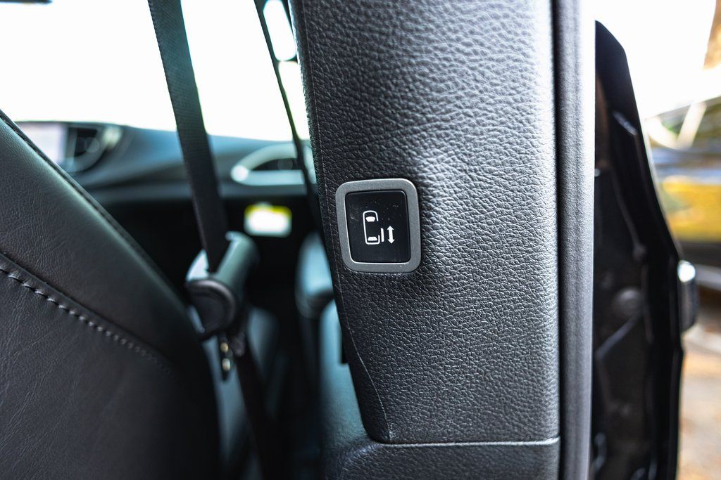 2026 Chrysler Pacifica Select thumbnail 36