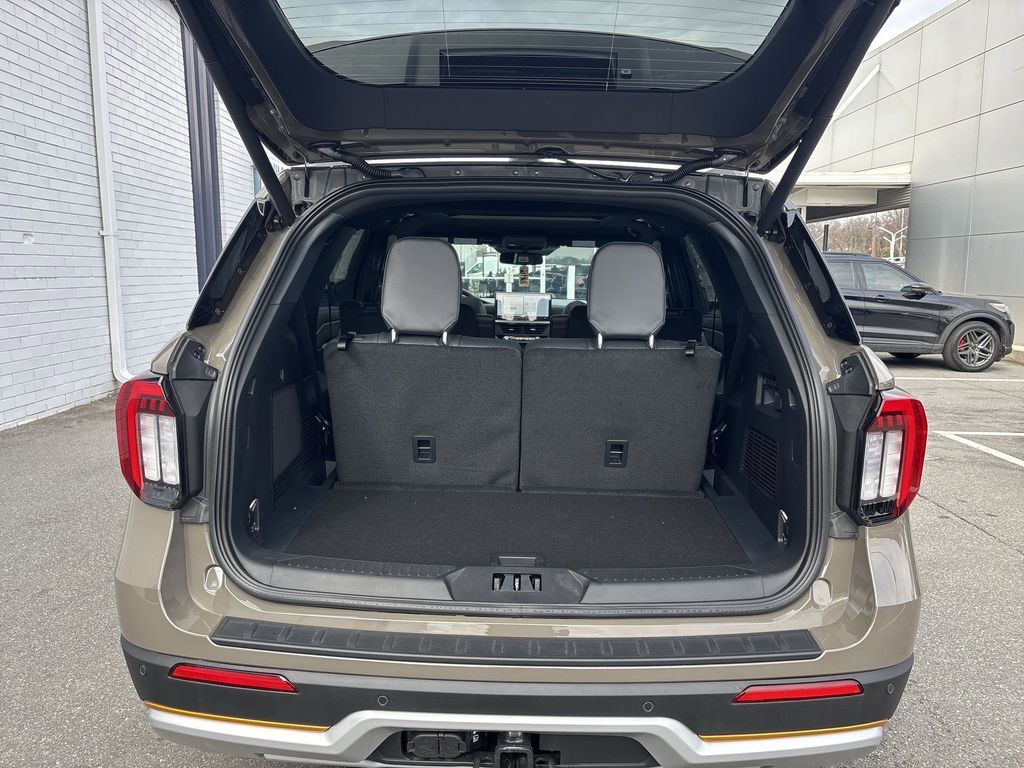 New 2026 Gray Ford Tremor image 21