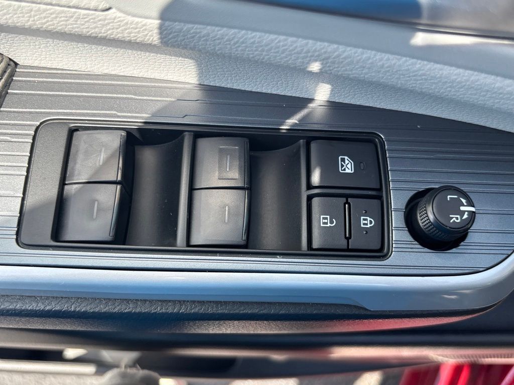 Used 2026 Toyota Sienna Van
