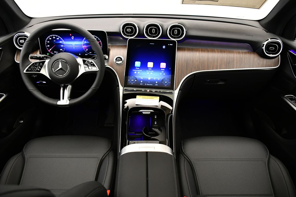Thumbnail: 2026 Mercedes-Benz GLC - 20