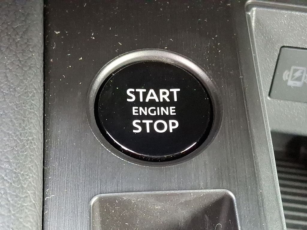 2026 Nissan Kicks — photo 14