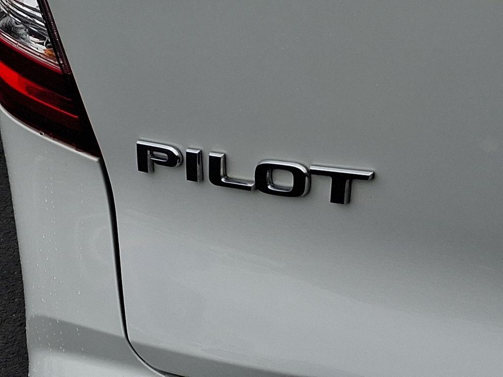 2022 Honda Pilot Special Edition 32