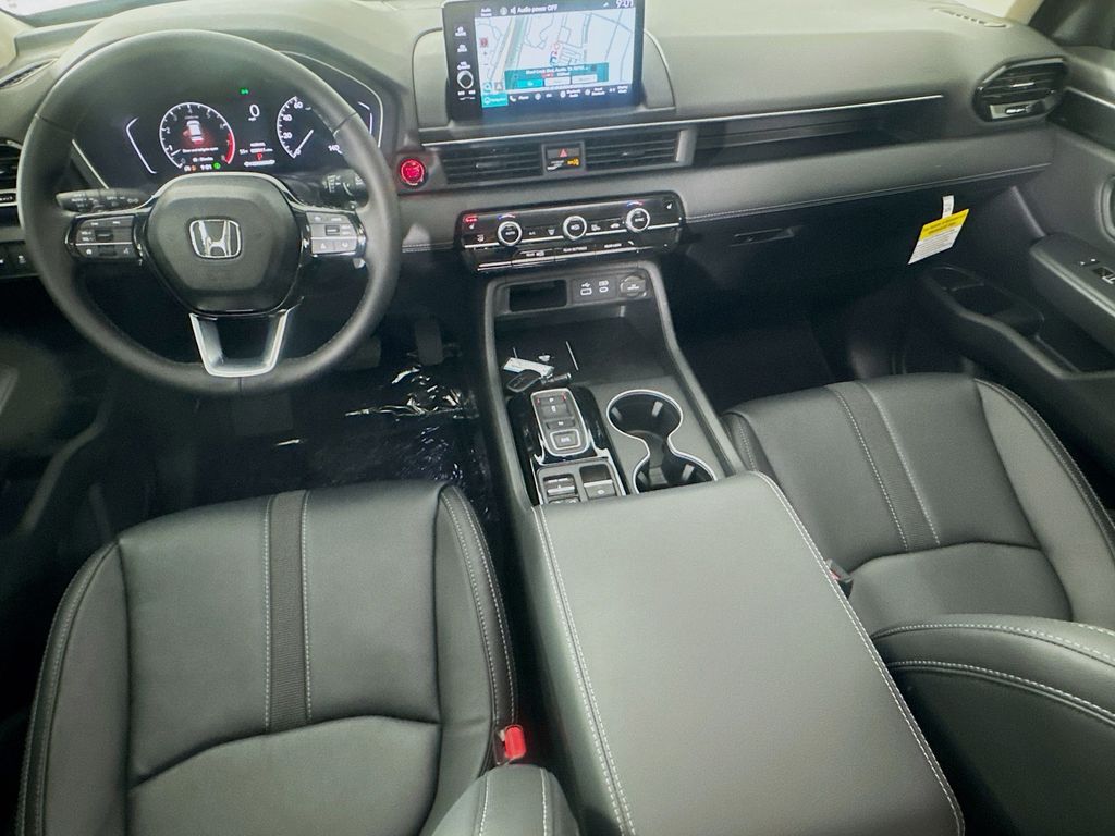 New Car 2025 Honda Pilot  Touring For Sale Under $50,000 In Austin, Texas