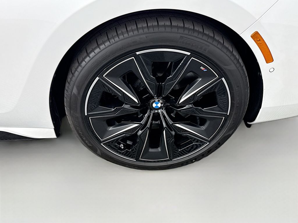 Thumbnail: 2026 BMW i7 - 31