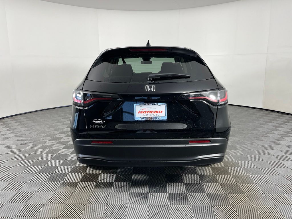 Thumbnail: 2027 Honda HR-V - 4