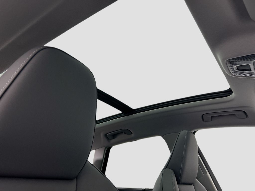 Thumbnail: 2025 Audi Q5 - 17