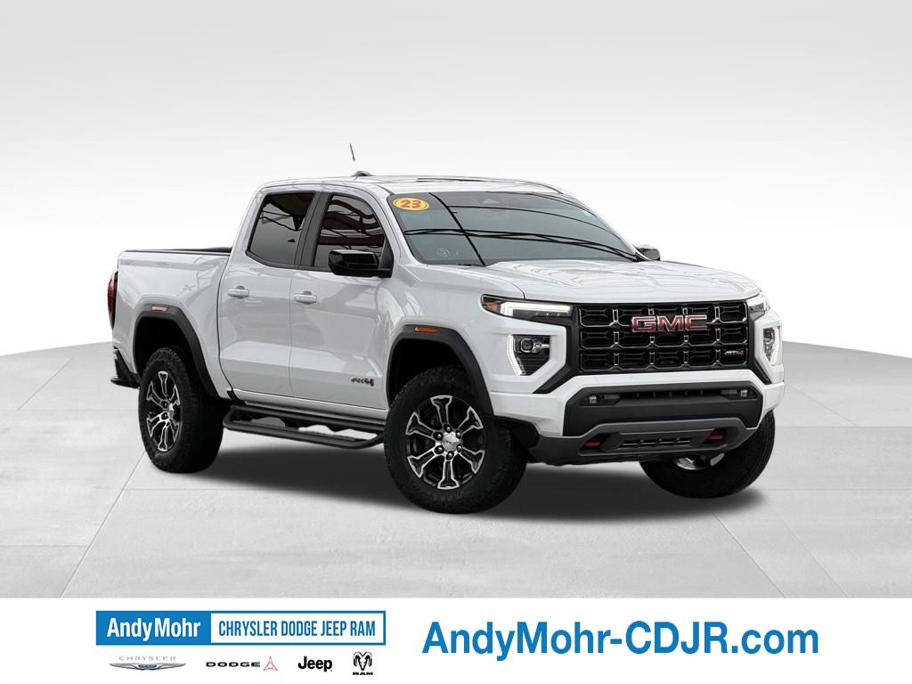 Summit White 2023 GMC Canyon AT4 Crew Cab 4WD Pickup Truck Four-Wheel Drive 8-Speed Automatic