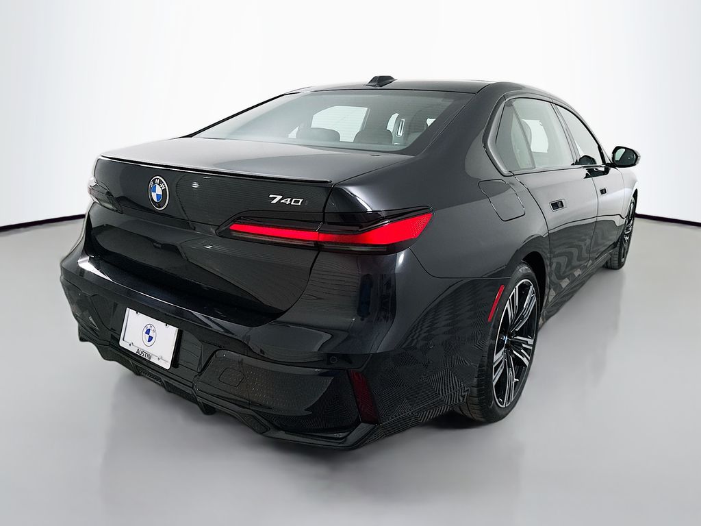 Thumbnail: 2025 BMW 7 Series - 5