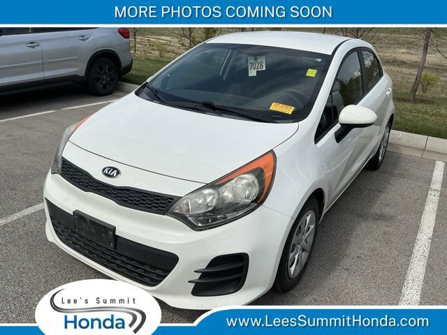 Clear White 2016 Kia Rio5 LX Hatchback Front-Wheel Drive 6-Speed Automatic