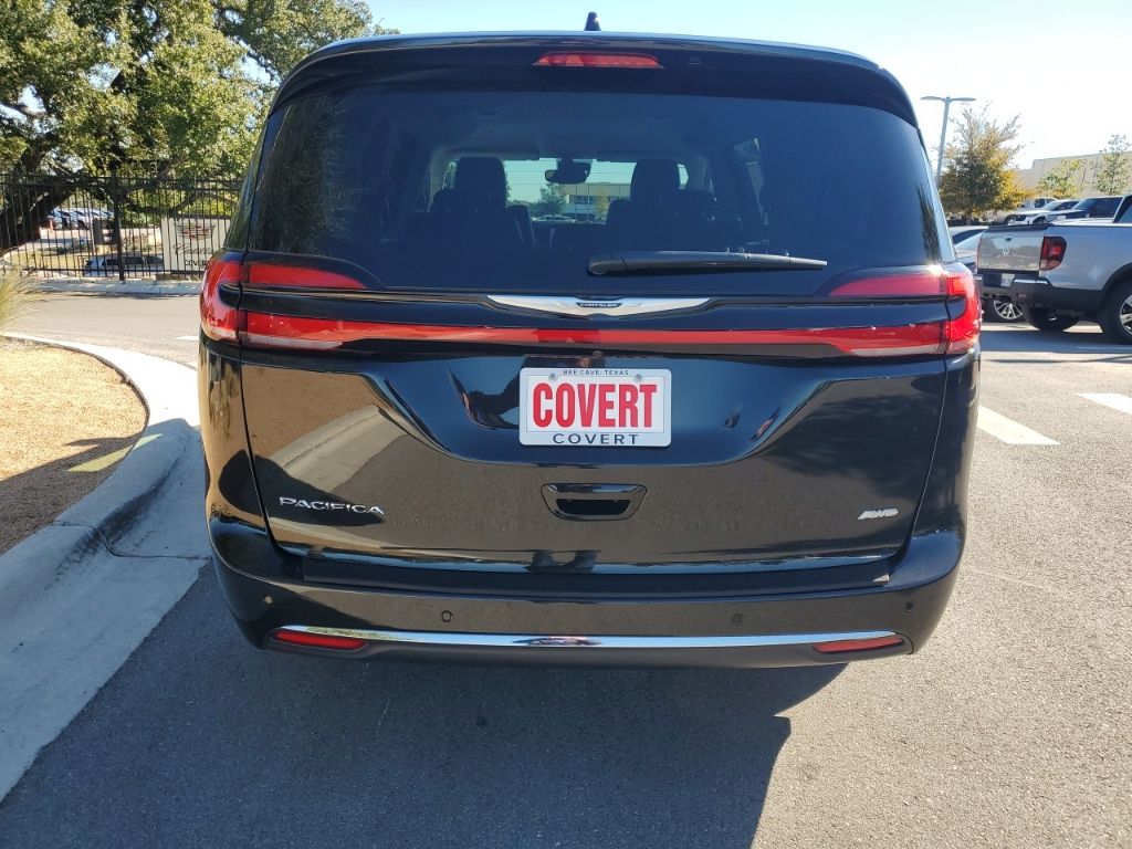 Used Car 2023 Chrysler Pacifica  Touring L For Sale Under $40,000 In Austin, Texas
