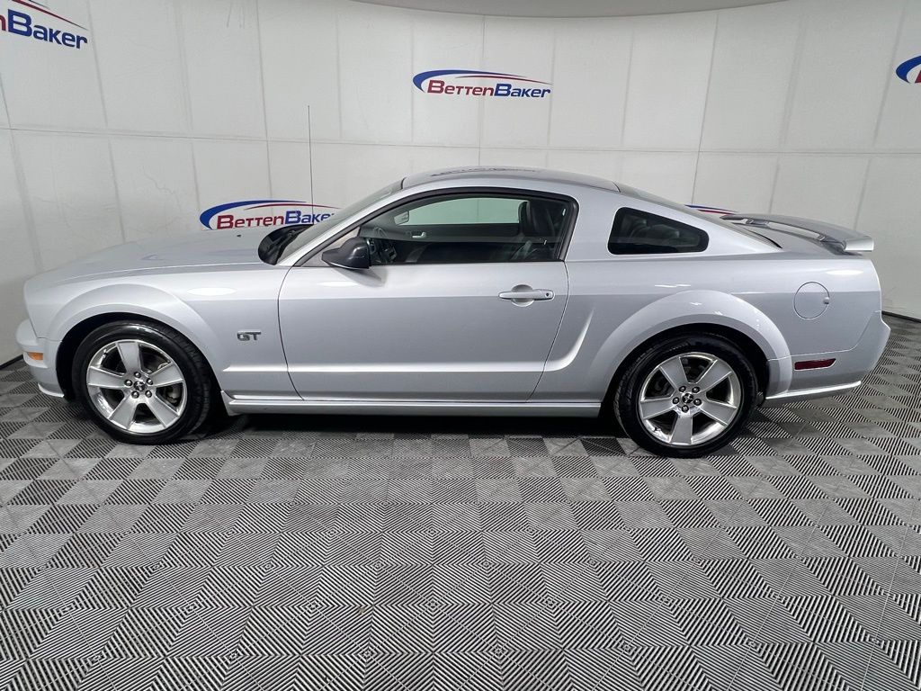 2006 Ford Mustang  6