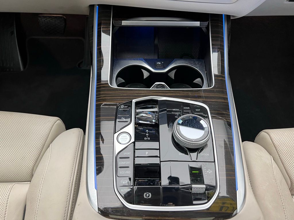 Thumbnail: 2024 BMW X7 - 13